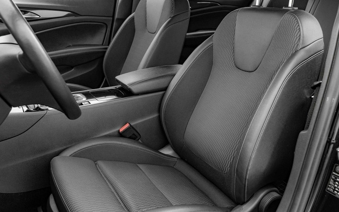 Opel Insignia cena 63850 przebieg: 184089, rok produkcji 2020 z Bierutów małe 667